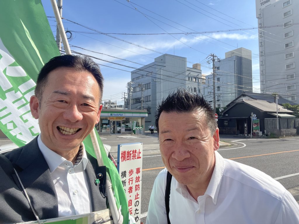 今朝は刈谷駅北口にて！