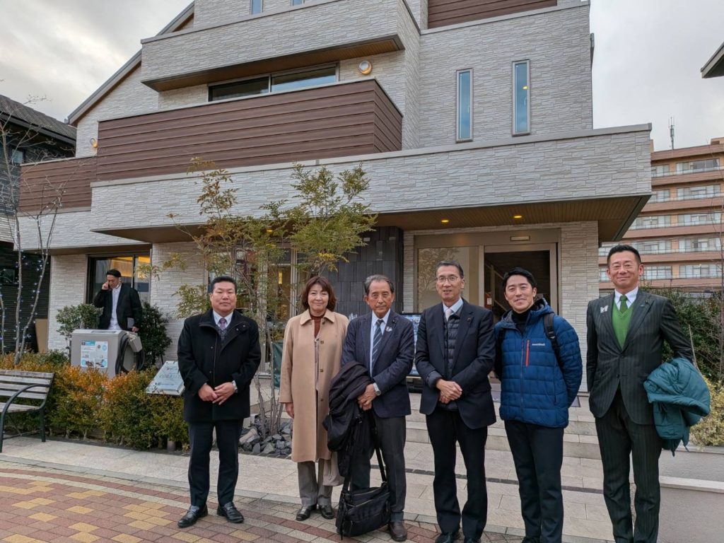 あいち民主介護議連の視察へ！